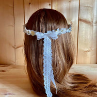 Accessoire cheveux en fleurs séchées pour Femme. couronne coiffure mariage - couronne pour cheveux mariage - couronne de cheveux mariage boheme - couronne fleurs mariage cheveux courts - couronne de fleurs cheveux coiffure mariage - accessoire mariage - accessoire mariage femme - accessoire mariage cheveux - mariage boheme - mariage boheme chic - mariage bohème champêtre couronne cheveux blanche couronne de cheveux blanche