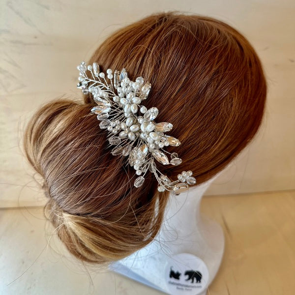 barrette cheveux, accessoire coiffure, barrette argent, barrette vintage, peigne mariée, peigne mariage, peigne cristal, peigne strass, peigne diamant, bijoux cheveux, peigne a cheveux mariage, peigne a cheveux femme, peigne a cheveux fille, peigne à cheveux strass, peigne à cheveux bijoux, peigne à cheveux pour chignon