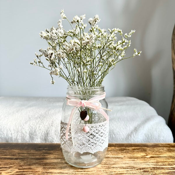 vase dentelle, vase déco dentelle, vase avec dentelle, décoration vase dentelle, vase à dentelle, vase en dentelle, vase dentelle mariage,  vase dentelle blanche, vase, bocal, bocal dentelle, bocal déco dentelle, vase boheme, vase champêtre, bocal blanc, bocaux dentelle,