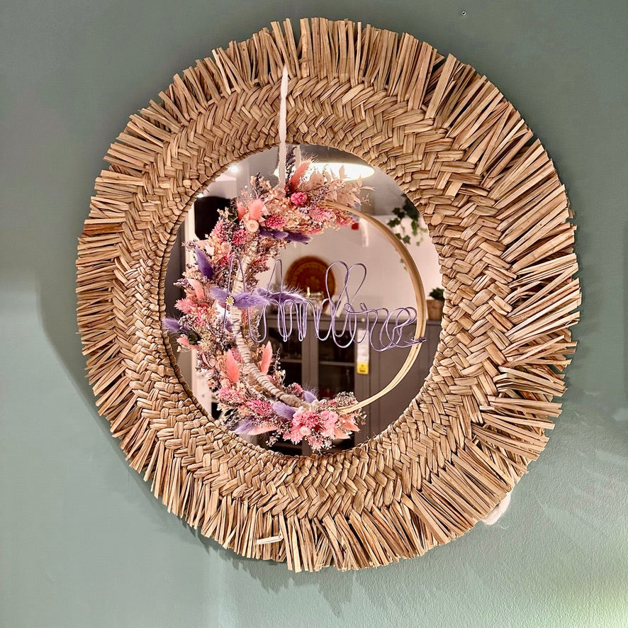 naissance cadeau de naissance cadeau anniversaire couronne prénom couronne murale personnalisable en fleurs séchées couronne fleurs séchées et mot personnalisée couronne en fleurs séchées prénom cadeau de naissance personnalisable couronnes de fleurs séchées couronnes de fleurs séchées Couronne personnalisable décoration murale