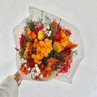 Bouquet de fleurs séchées, fleurs séchées oranges, fleurs séchées, chaton et monsieur ours, Biarritz, France
