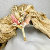 Boutonnière Bohème Palm nuances de rose blanc - Accessoire mariage
