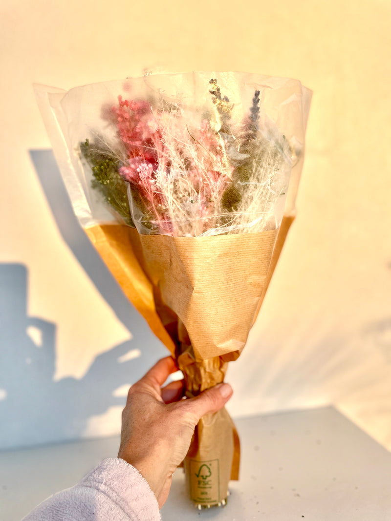 Bouquet de fleurs séchées BOHEME Rose de Chaton et Monsieur Ours, un bouquet naturel et une jolie idée cadeau